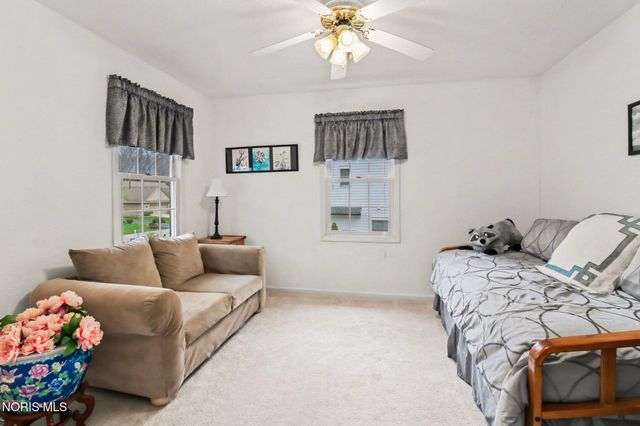 8563 Royal Lythan Lane, Holland, OH 43528