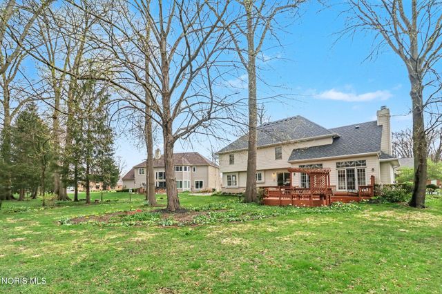 8563 Royal Lythan Lane, Holland, OH 43528