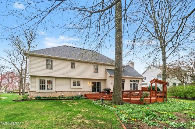 8563 Royal Lythan Lane, Holland, OH 43528
