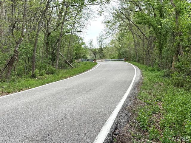 2500 Ossenfort Road, Wildwood, MO 63038