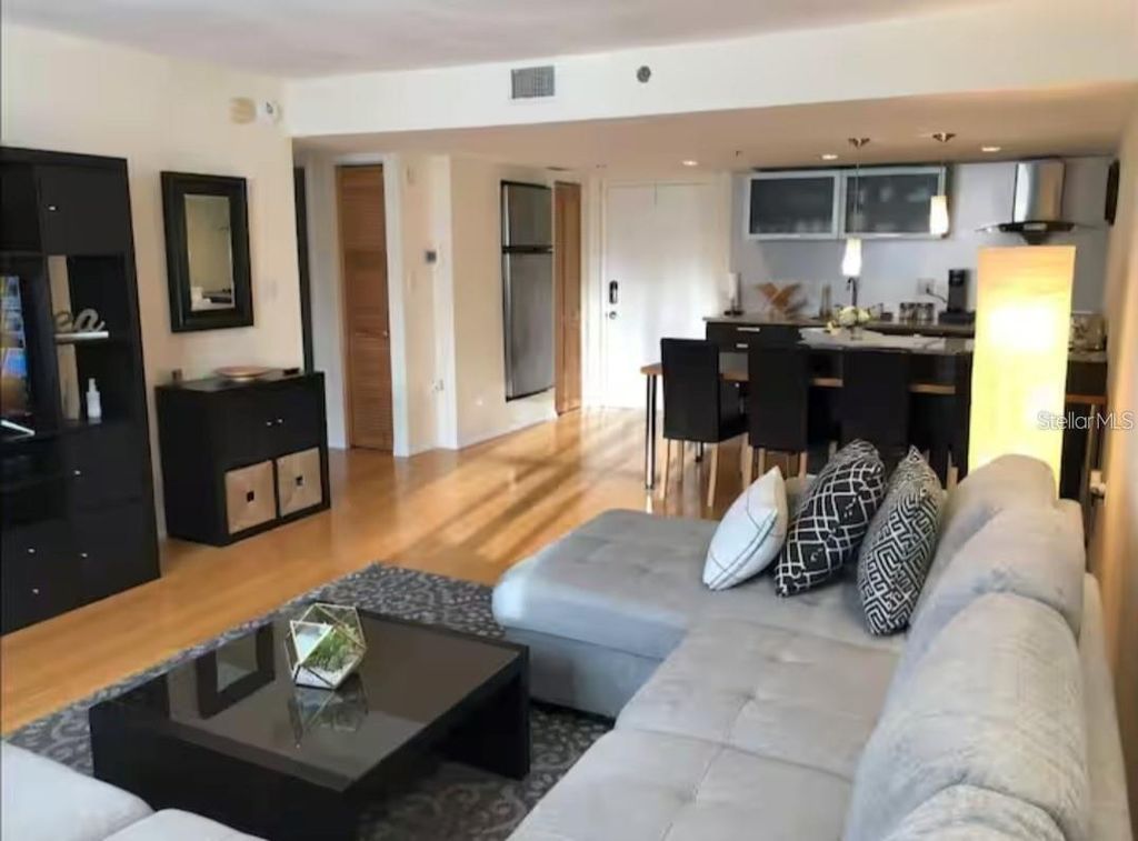 701 S MADISON AVENUE 422, Clearwater, FL 33756