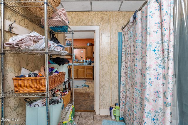 1021 3rd Street, Rensselaer, NY 12144