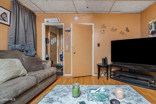 1021 3rd Street, Rensselaer, NY 12144