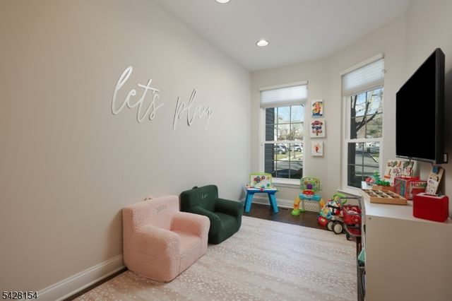 10 Loft Dr, Bridgewater Twp., NJ 08836