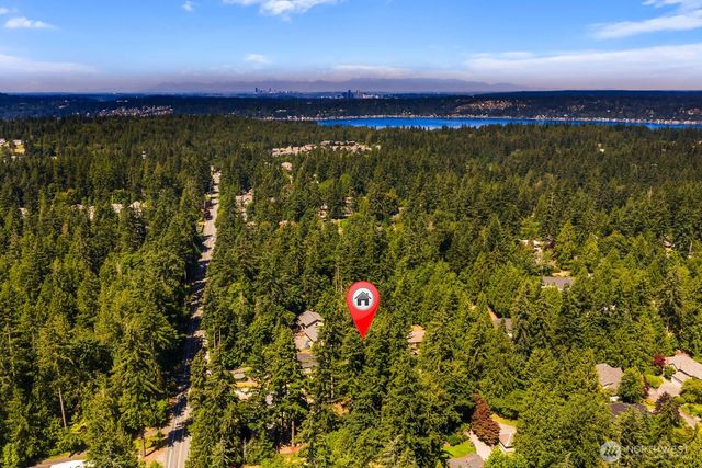 1928 218th Lane SE, Sammamish, WA 98075