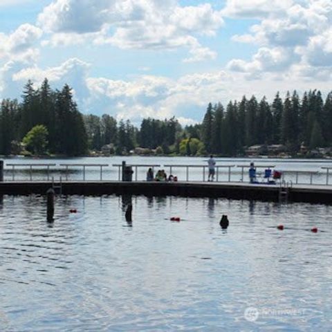 1928 218th Lane SE, Sammamish, WA 98075