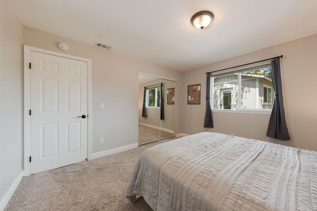 487 Sunlight Dr, Diamond Springs, CA 95619