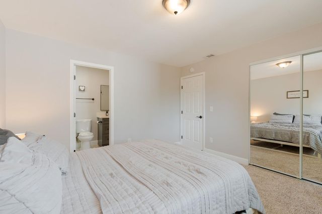 487 Sunlight Dr, Diamond Springs, CA 95619