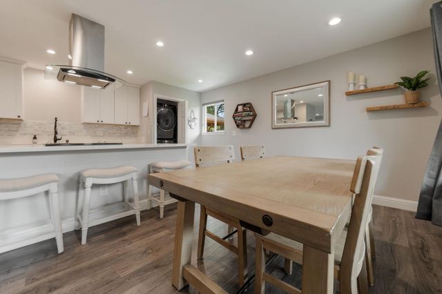 487 Sunlight Dr, Diamond Springs, CA 95619