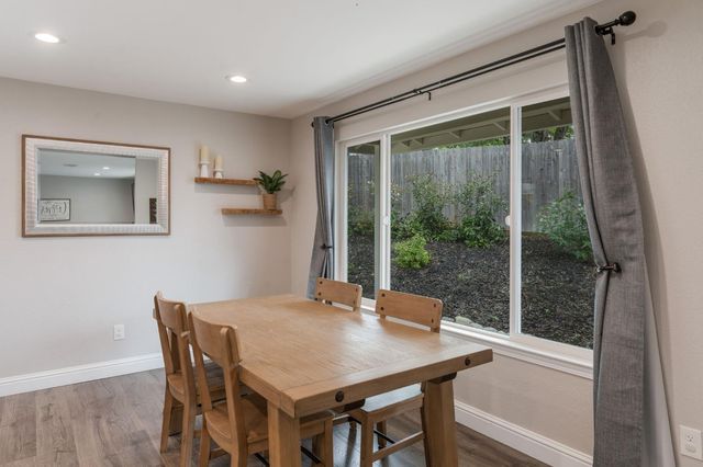 487 Sunlight Dr, Diamond Springs, CA 95619