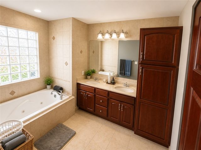 738 Governors Road, Troy, OH 45373