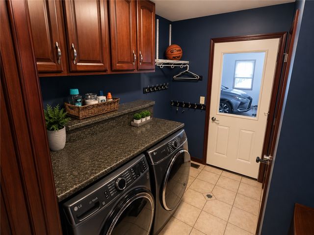 738 Governors Road, Troy, OH 45373