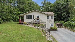 145 Brooks Village Road, Templeton, MA 01468