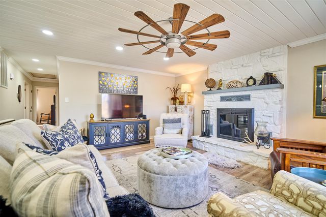 7 Winnebago Trace, Cherokee Village, AR 72529