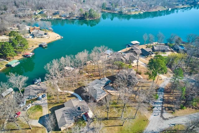 7 Winnebago Trace, Cherokee Village, AR 72529