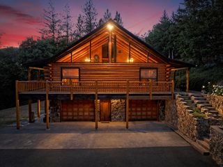 5361 Highway 238, Jacksonville, OR 97530