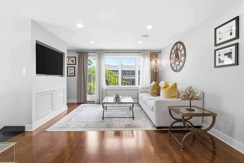 141 W Concord St 3, Boston, MA 02118