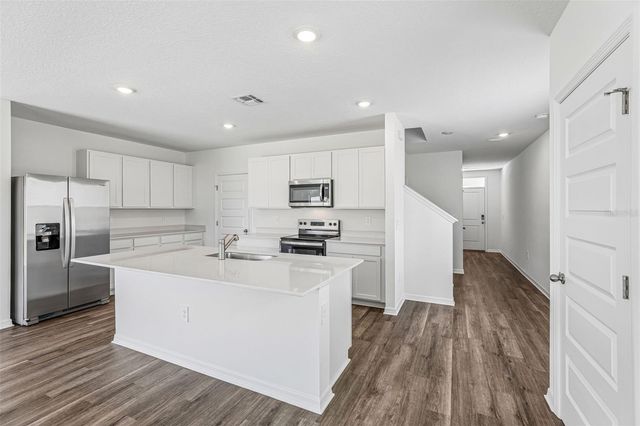 3717 SALVIA COURT, Tavares, FL 32778
