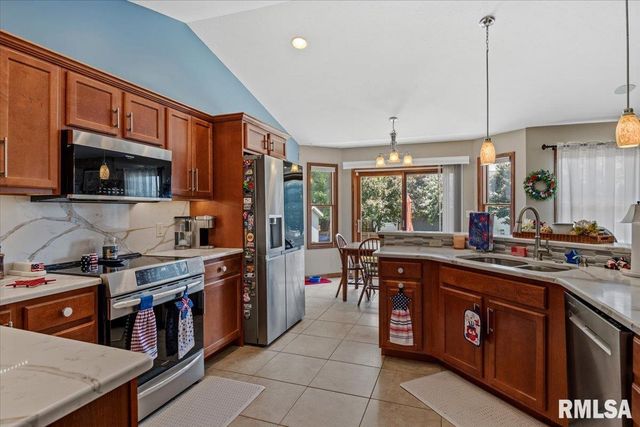 316 Newcombe Lane, Chatham, IL 62629