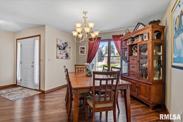 316 Newcombe Lane, Chatham, IL 62629