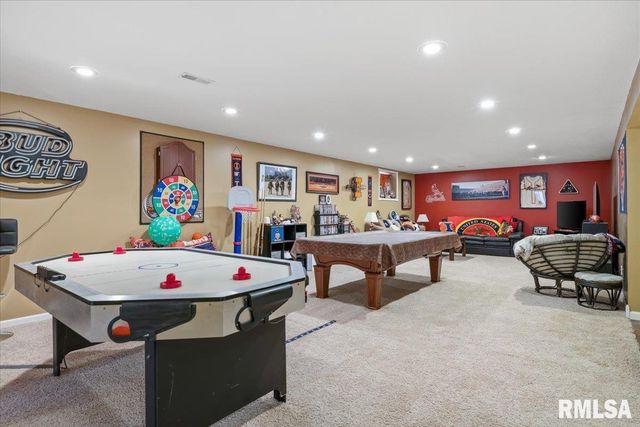 316 Newcombe Lane, Chatham, IL 62629