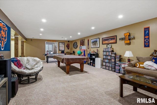 316 Newcombe Lane, Chatham, IL 62629