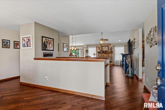 316 Newcombe Lane, Chatham, IL 62629