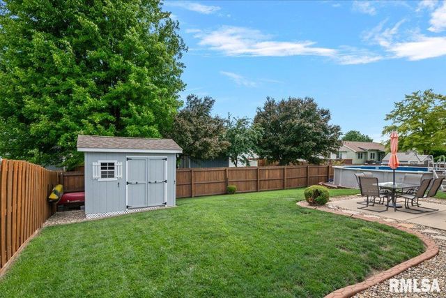 316 Newcombe Lane, Chatham, IL 62629