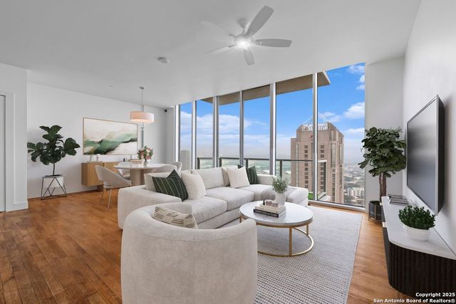 610 E Market St Unit 3110, San Antonio, TX 78205