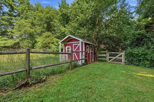 15 Prospect Road, Plympton, MA 02367