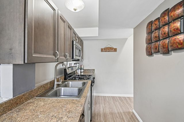 2905 Carol Drive, Joliet, IL 60432