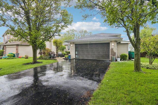 2905 Carol Drive, Joliet, IL 60432
