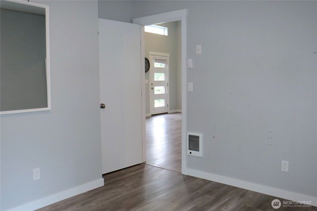 905 Wawona Avenue SW, Ocean Shores, WA 98569