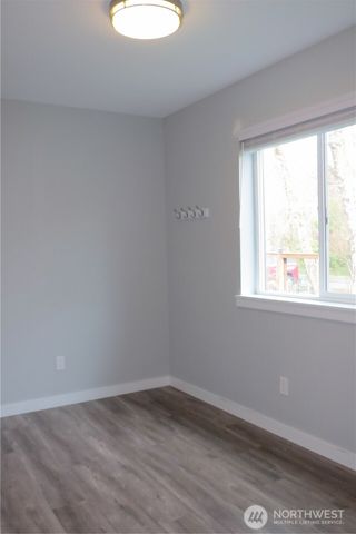 905 Wawona Avenue SW, Ocean Shores, WA 98569