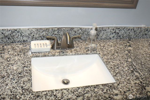 905 Wawona Avenue SW, Ocean Shores, WA 98569