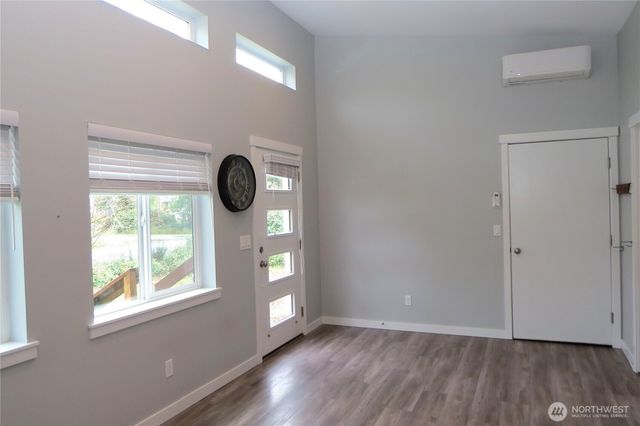 905 Wawona Avenue SW, Ocean Shores, WA 98569