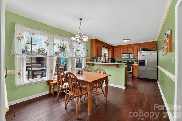 9510 Saddle Run Trail, Charlotte, NC 28269