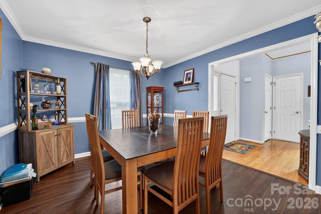 9510 Saddle Run Trail, Charlotte, NC 28269