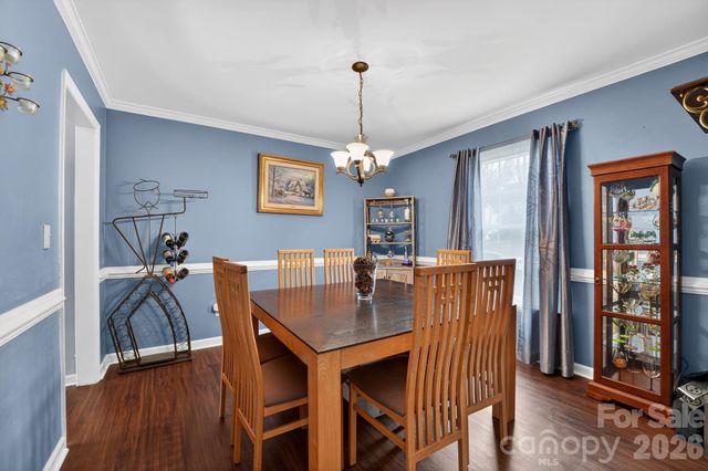 9510 Saddle Run Trail, Charlotte, NC 28269