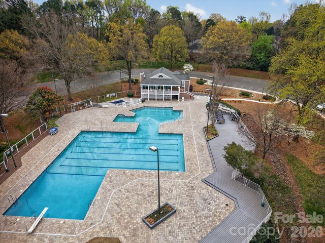 9510 Saddle Run Trail, Charlotte, NC 28269
