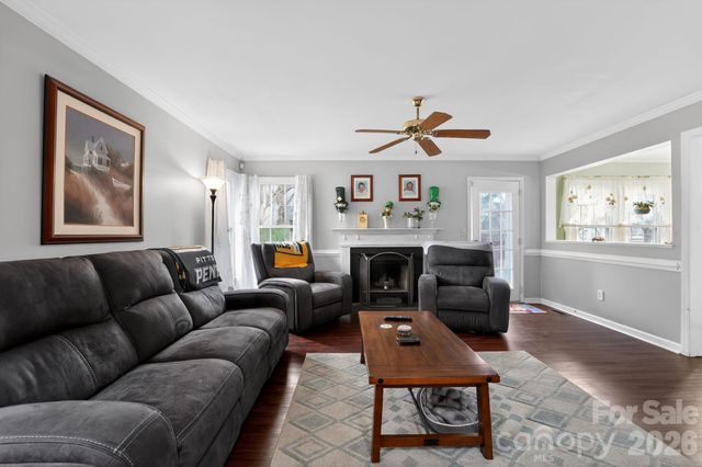 9510 Saddle Run Trail, Charlotte, NC 28269