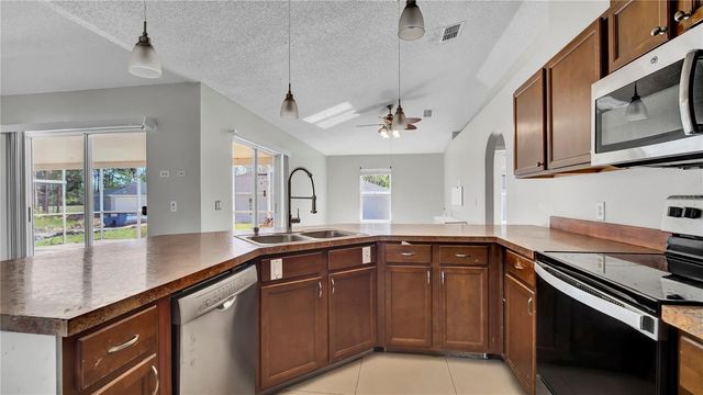 37 PETERLEE COURT, Kissimmee, FL 34758