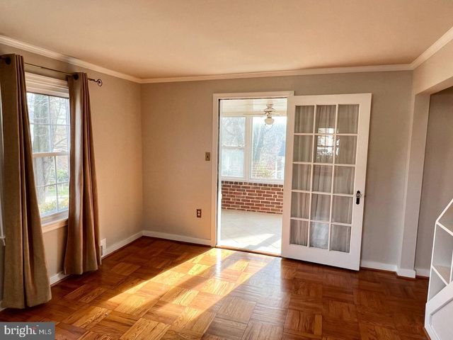 1010 N KENTUCKY ST, Arlington, VA 22205