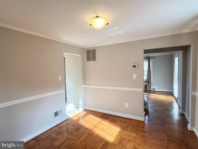 1010 N KENTUCKY ST, Arlington, VA 22205