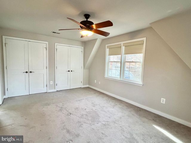 1010 N KENTUCKY ST, Arlington, VA 22205