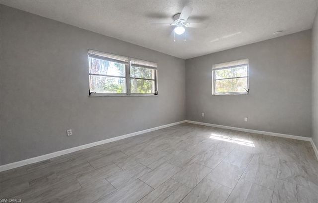 424 Cactus CIR, Lehigh Acres, FL 33936