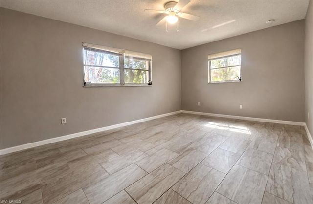 424 Cactus CIR, Lehigh Acres, FL 33936