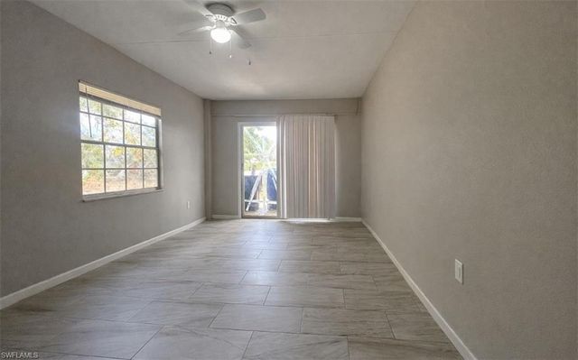 424 Cactus CIR, Lehigh Acres, FL 33936