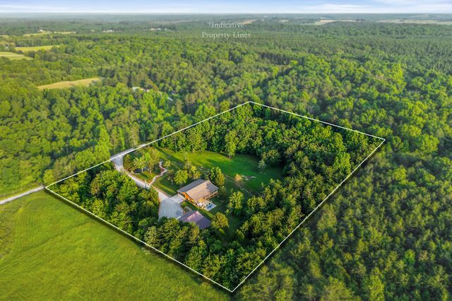 3121 Coon Hunter Lodge Rd, Jamestown, TN 38556