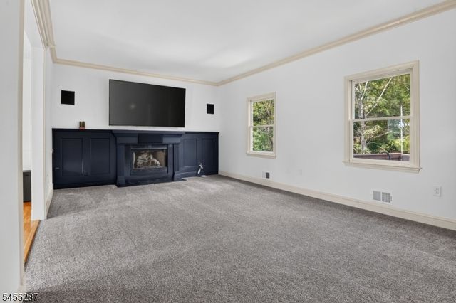1114 Van Arsdale Dr, Branchburg Twp., NJ 08853